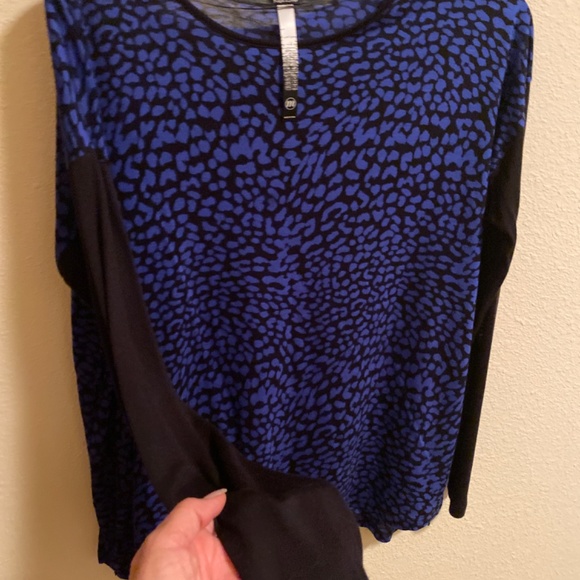 Kenzie Top💙💙😴 - Picture 3 of 4